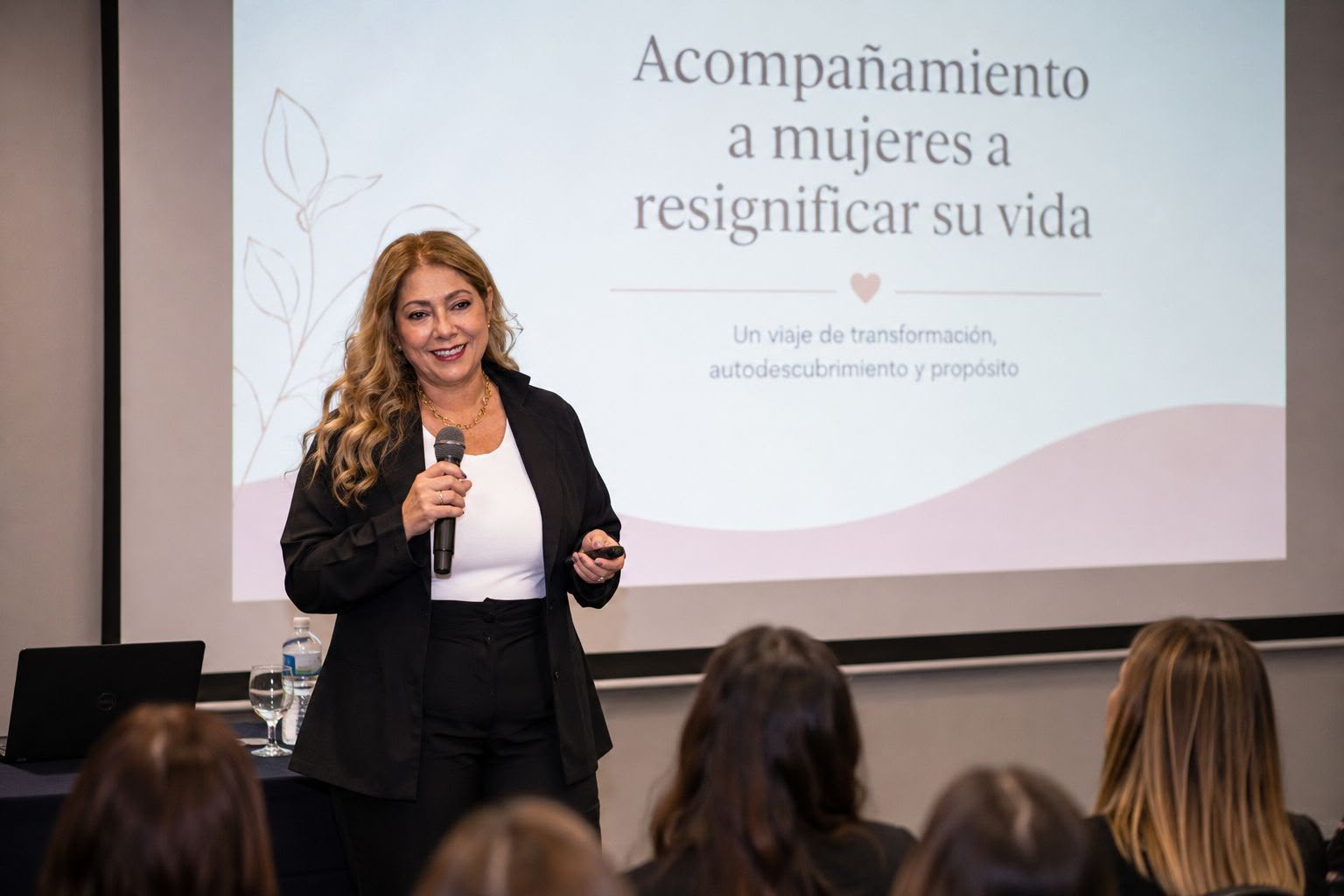 "Volver a Ti y Construir tu Nuevo Camino"